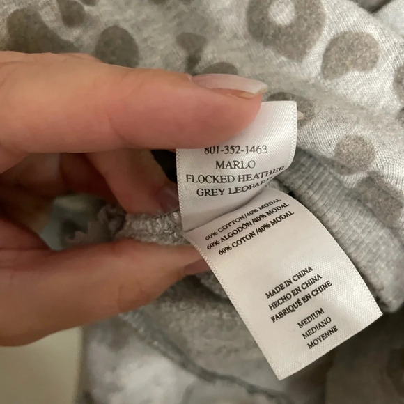 Rails Marlo Sweatshirt Leopard Print Flocked Pullover Gray Size Medium - Picture 5 of 5